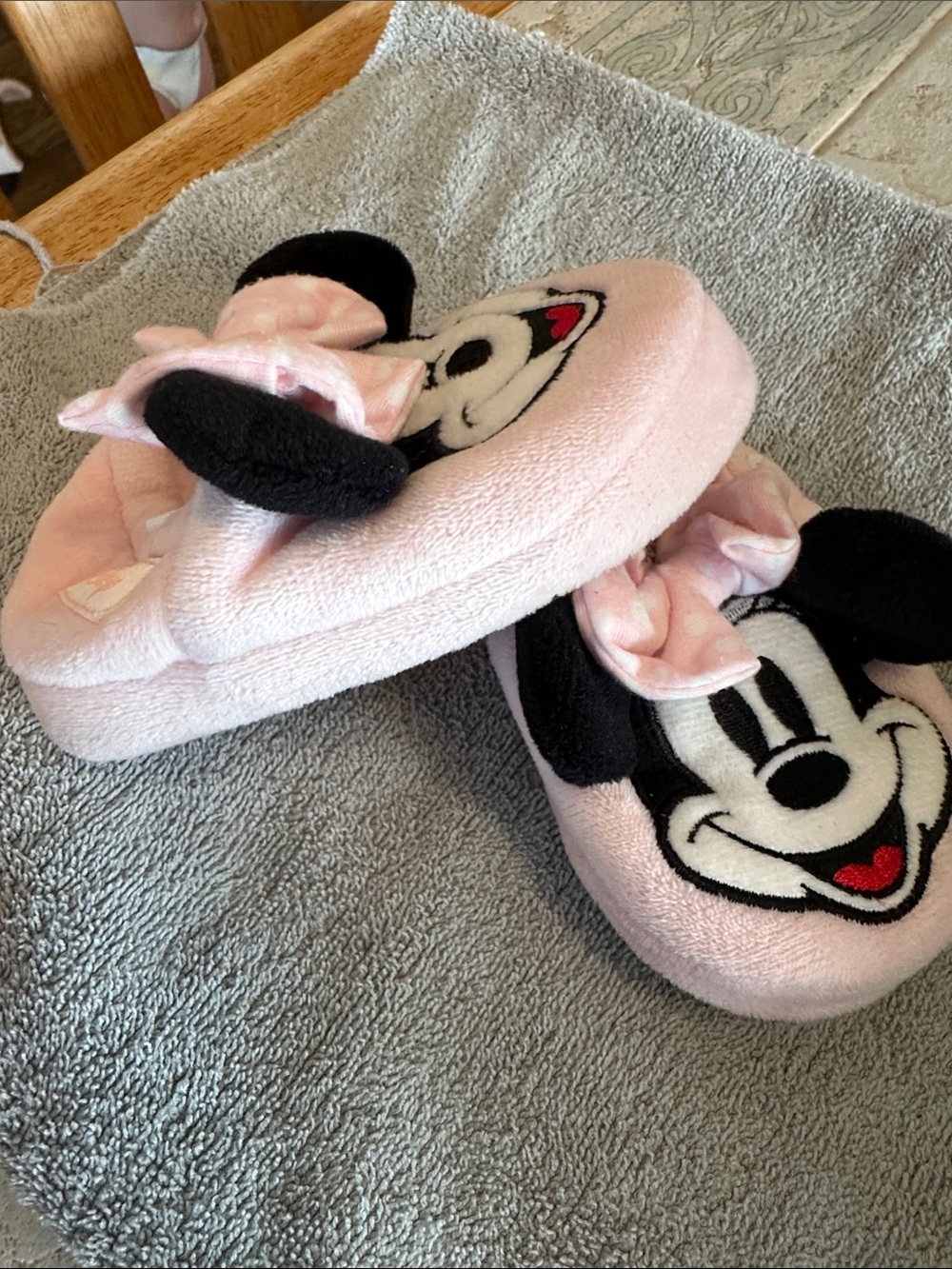 Pink Minnie Mouse Plush Kids One-Piece Slippers